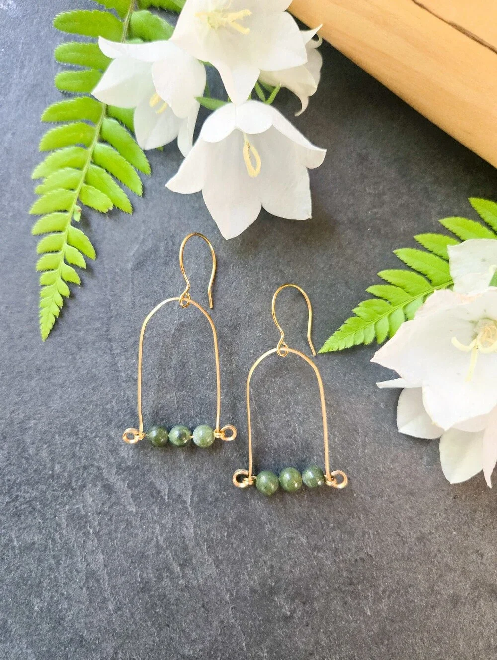 NWT Artisan-Made Serpentine Brass Frame Earrings
